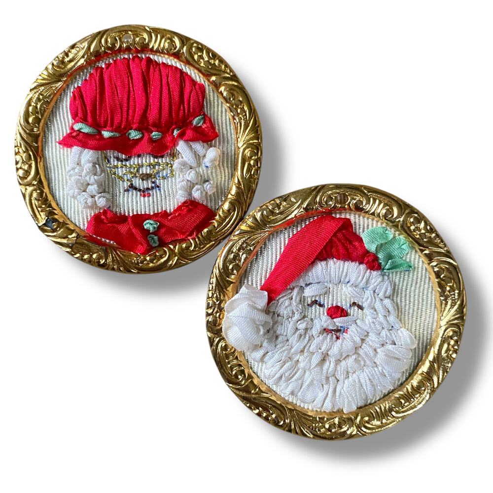 Vintage Christmas Broochs Pins Needlepoint Santa Mrs Clause Handmade Unique 2Pc